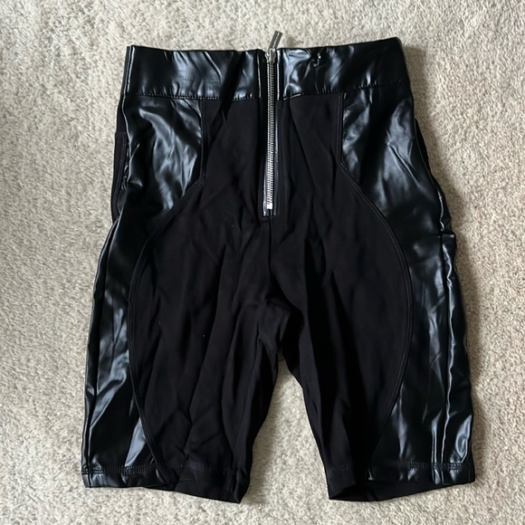 Bike Shorts - Picture 1 of 2
